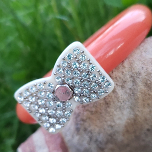 Authentic Marc Jacob Acrylic Peach Sorbet Rhinestone Bow Acrylic Bangle Bracelet - Picture 6 of 15
